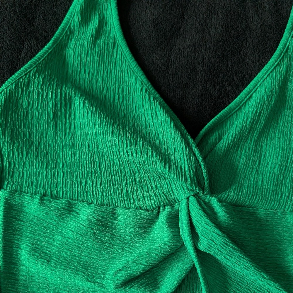 Resortwear Summer Vacation Coord Set Midi Skirt Halter Top Smocked Crop Green M - Picture 12 of 13
